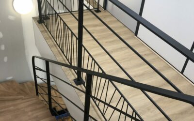 Escalier balancé bureaux professionnels